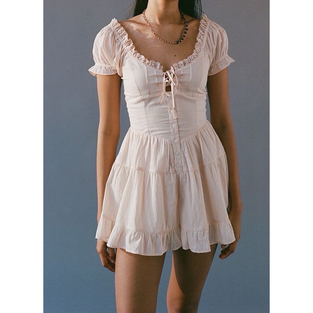 Urban Outfitters Lily Playsuit Romper Size Small